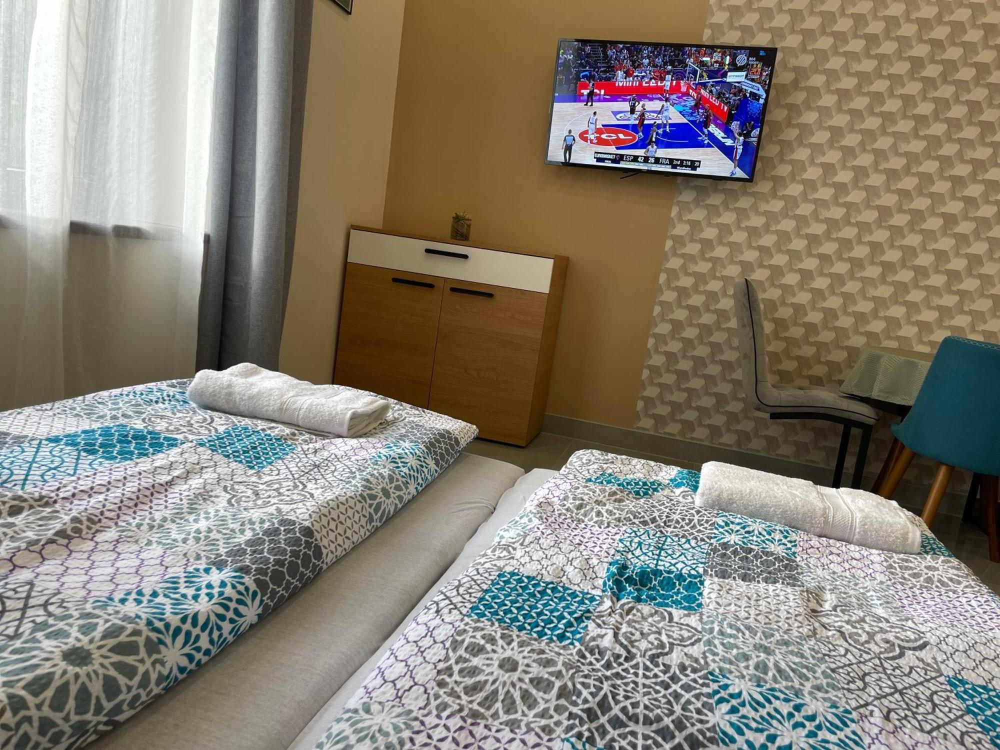 Kovacs Apartmanhaz Kiskunhalas Δωμάτιο φωτογραφία