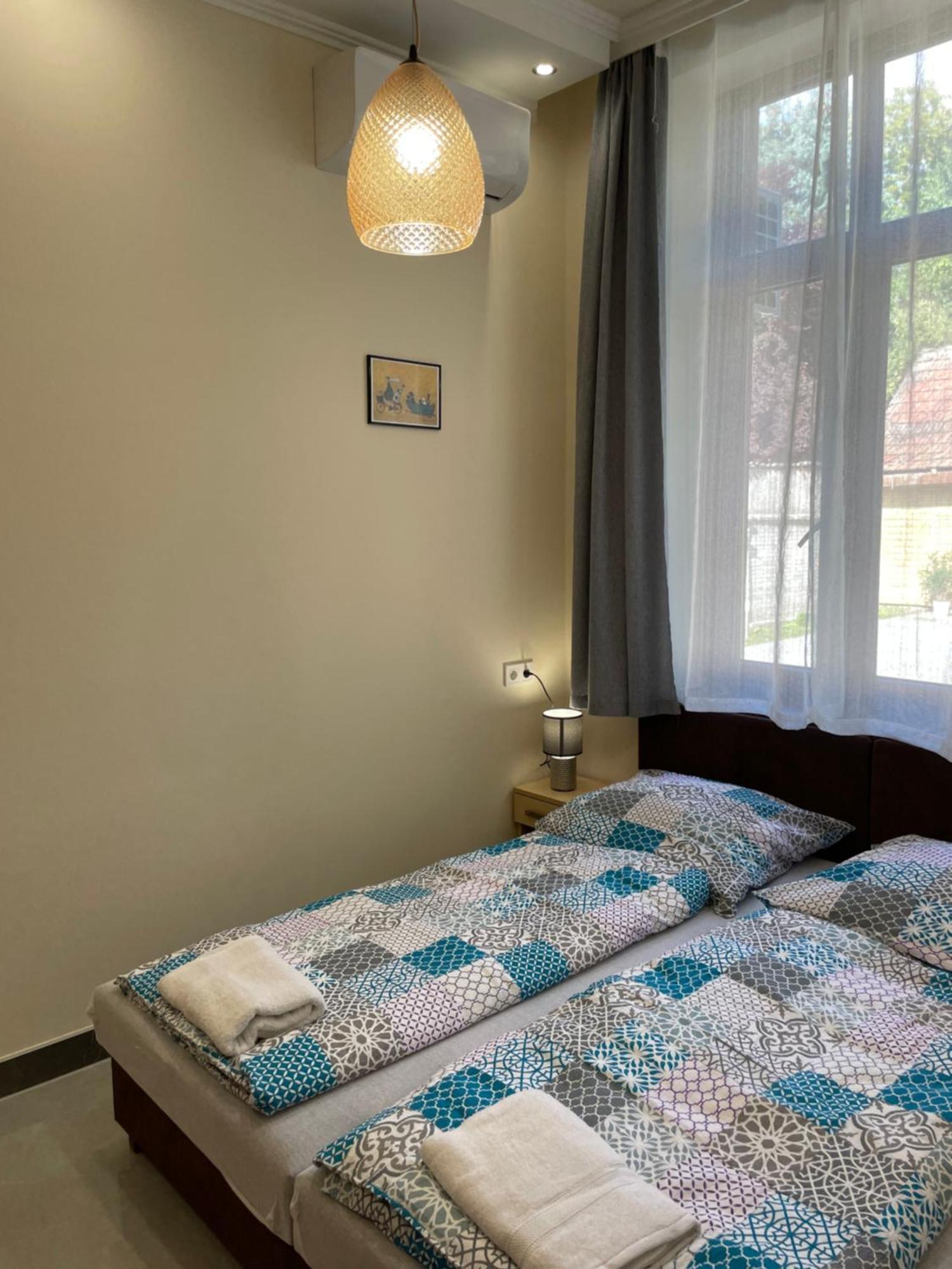Kovacs Apartmanhaz Kiskunhalas Δωμάτιο φωτογραφία