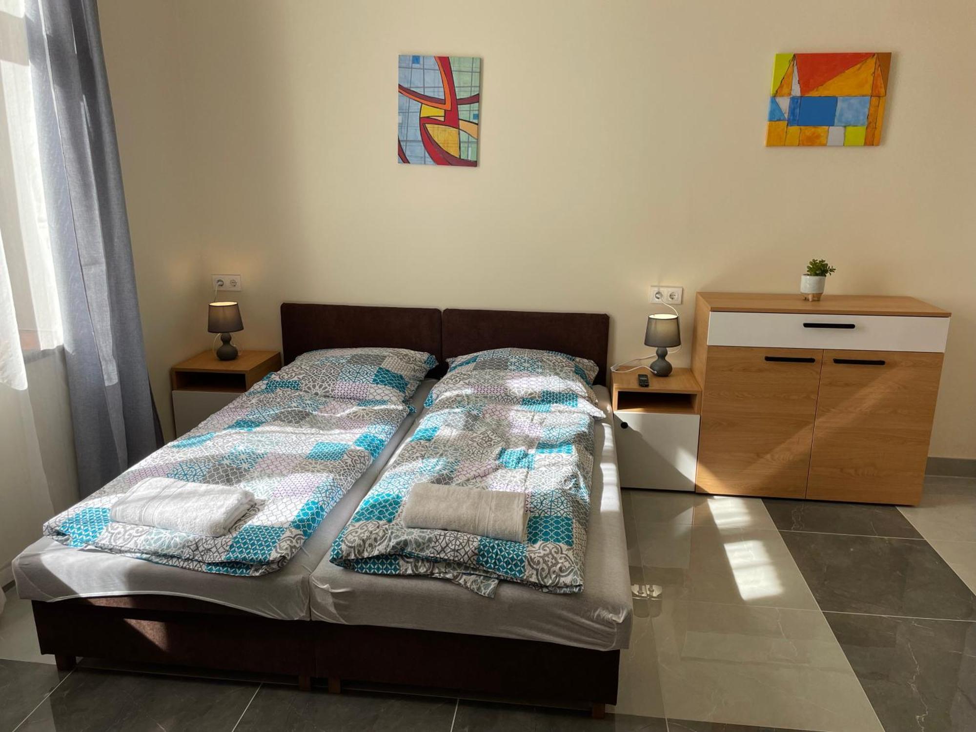 Kovacs Apartmanhaz Kiskunhalas Δωμάτιο φωτογραφία