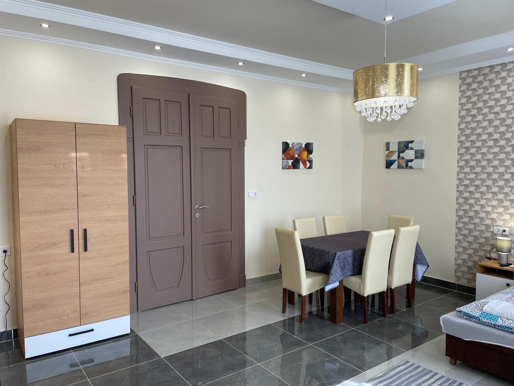 Kovacs Apartmanhaz Kiskunhalas Δωμάτιο φωτογραφία