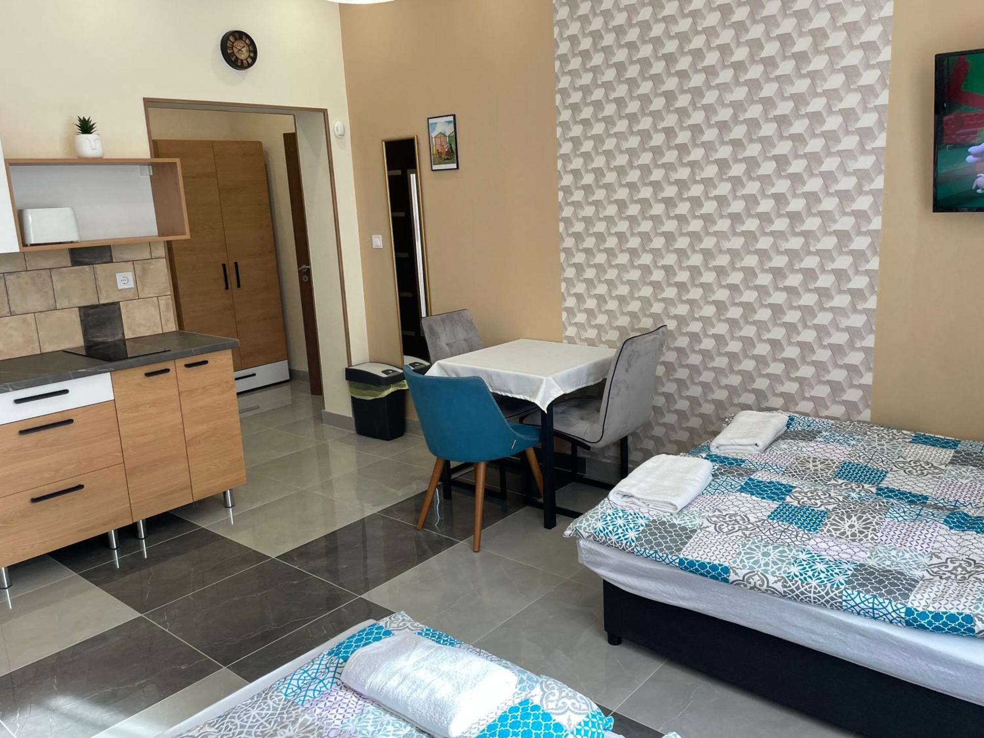 Kovacs Apartmanhaz Kiskunhalas Δωμάτιο φωτογραφία