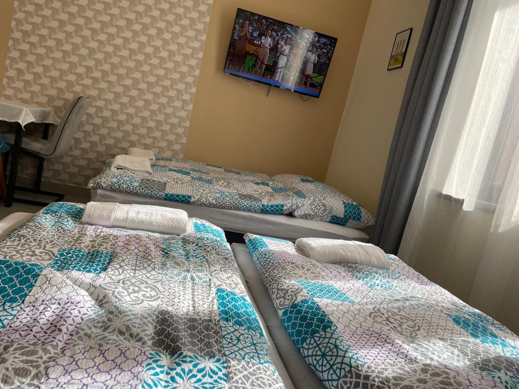 Kovacs Apartmanhaz Kiskunhalas Δωμάτιο φωτογραφία